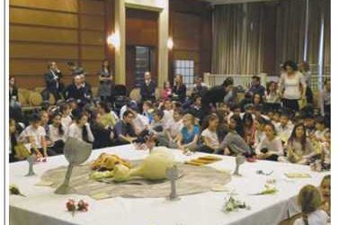 Akiva Passover Assembly in the Canadian Jewish News