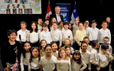 Akiva grade 3 students sing for Prime Minister Harper